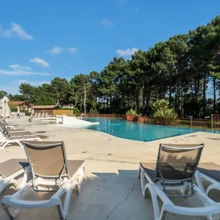 Appartement Sur Golf Avec Piscine Chauffee A Lacanau-Ocean Exterior photo